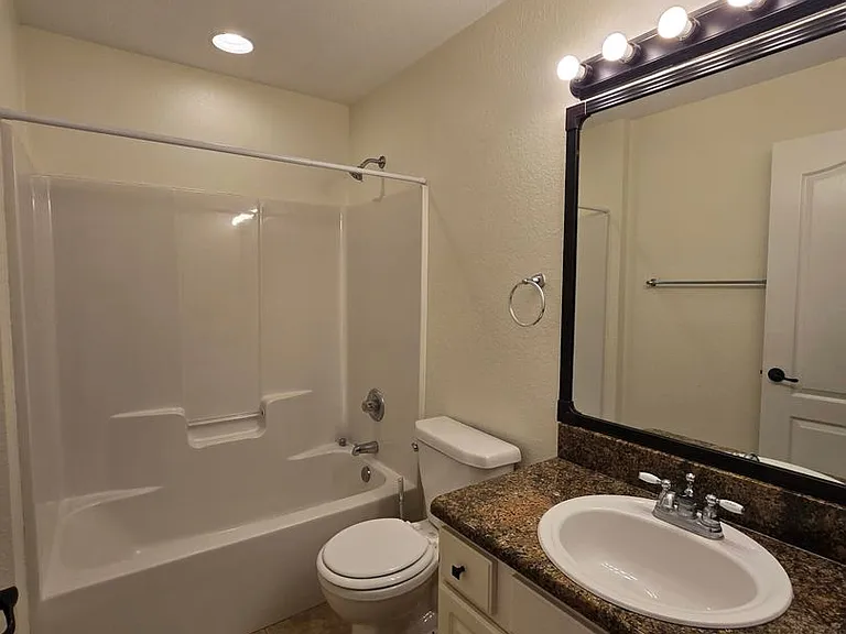 1205 N Lime St — Photo 10