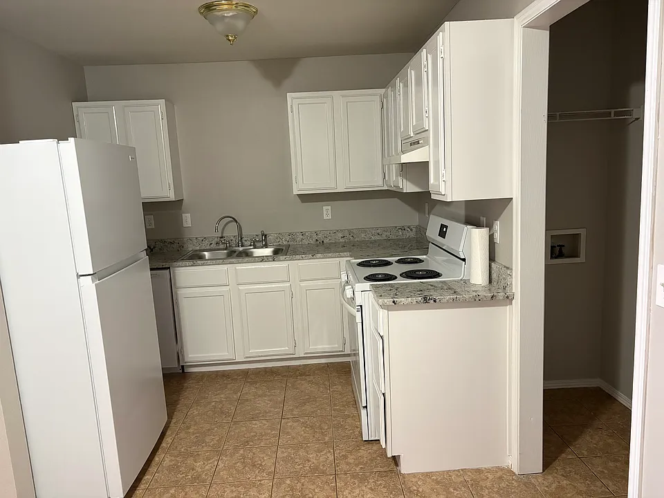 176 Southwinds Rd