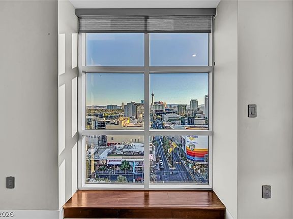 2nd image of 150 Las Vegas Blvd #1507