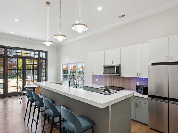 1100 Devonshire West Dr #1152J