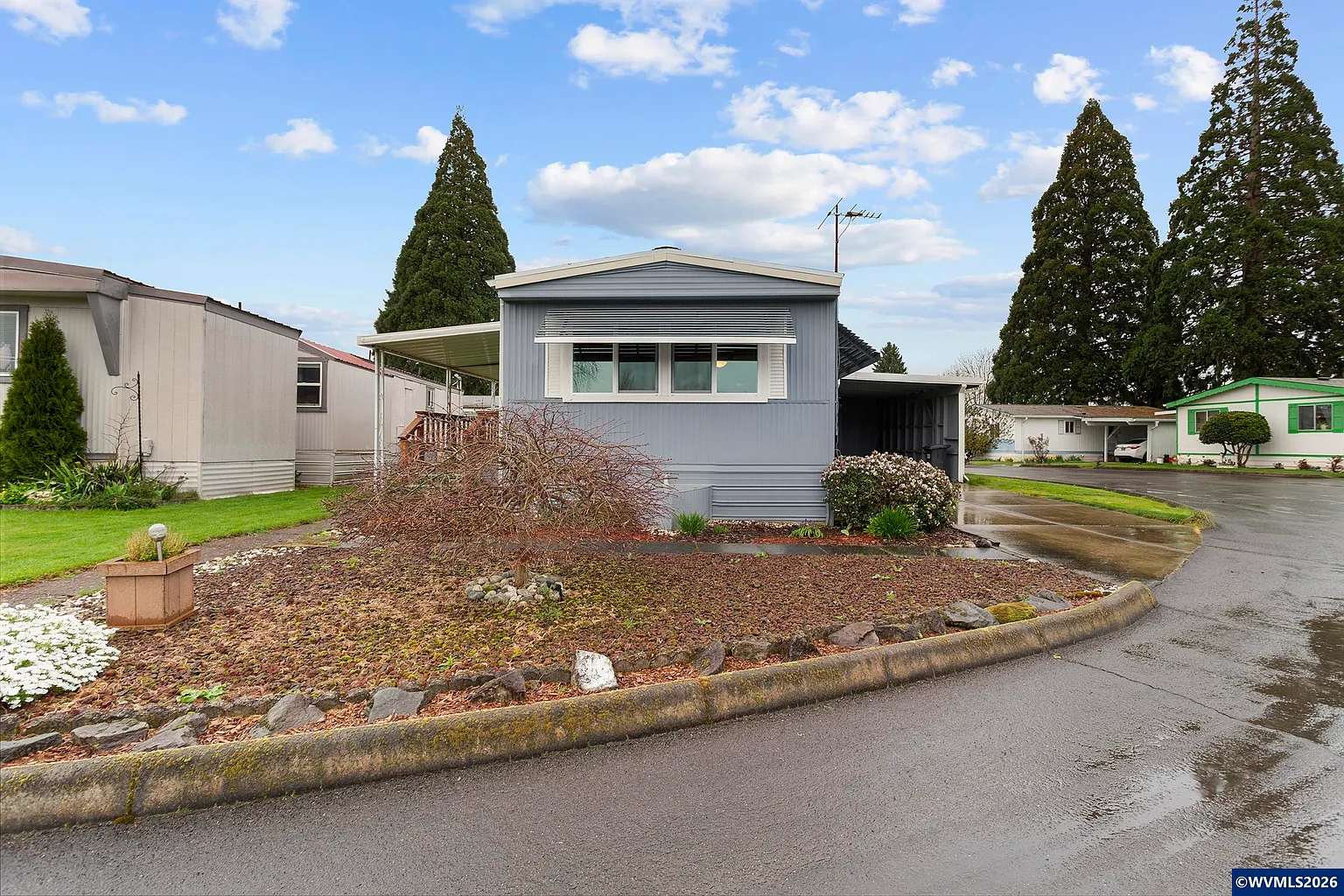 3096 Rainbow Loop photo 1