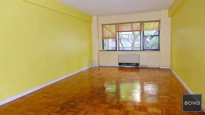 Rented by Bond New York | media 20