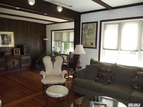 3rd image of 131 N 11th St