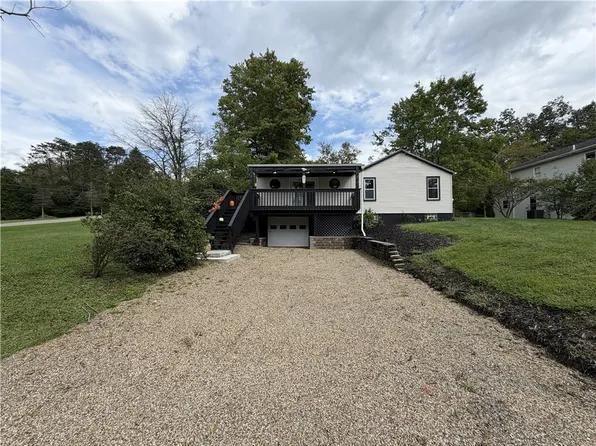 2211 Saxonburg Blvd, Cheswick, PA 15024
