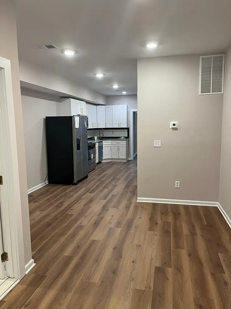 4015 Eastern Ave — Photo 1