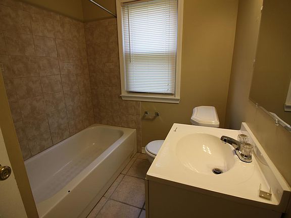 5th image of 15670 Meyer Ave