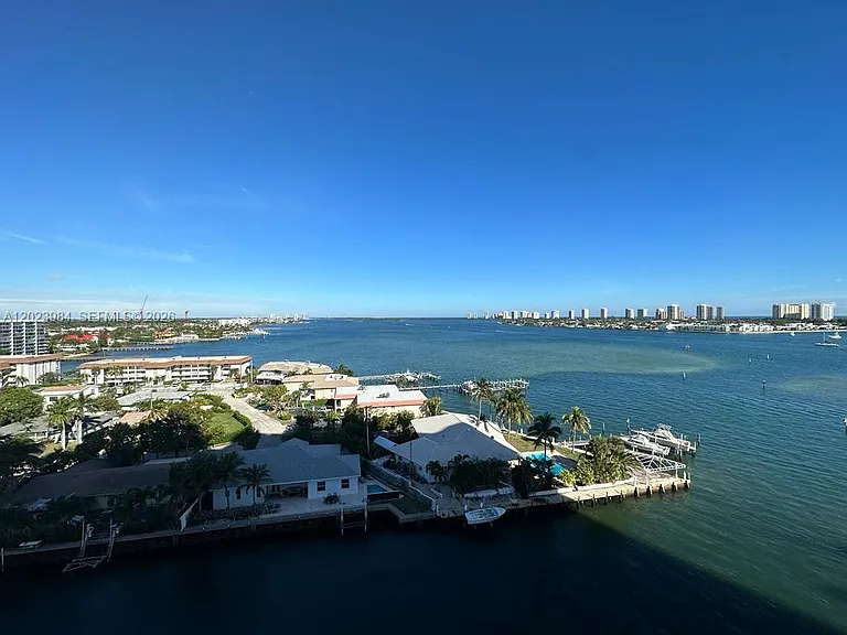 2650 Lake Shore Dr #1001 — Photo 41