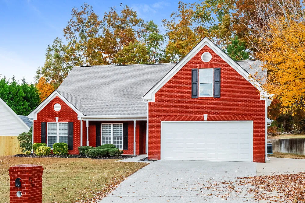 4 bed, 3.0 bath, 2088 sqft, $2,390 — Photo 1