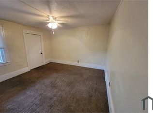 1129 2nd Ave #B, Akron, OH 44306