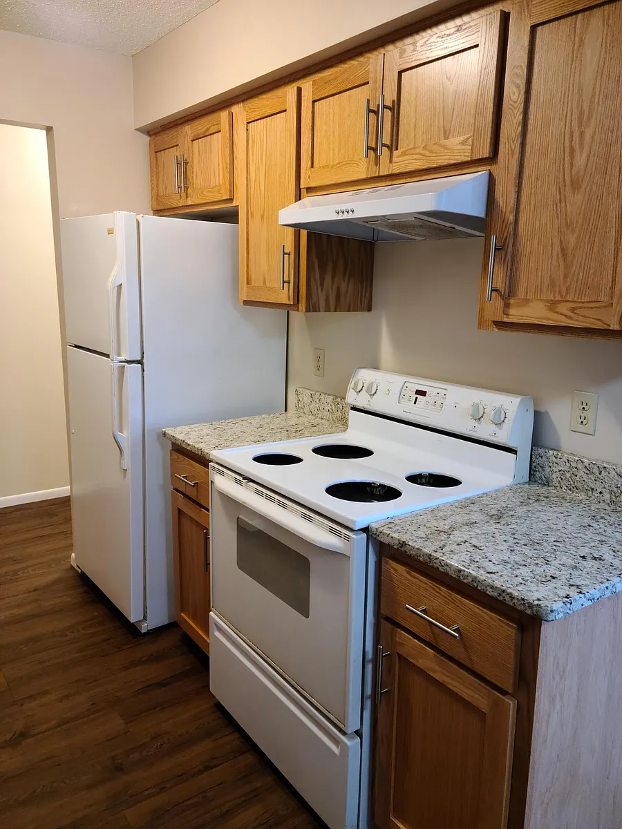 Building Photo - 507 Columbus Ave N #2