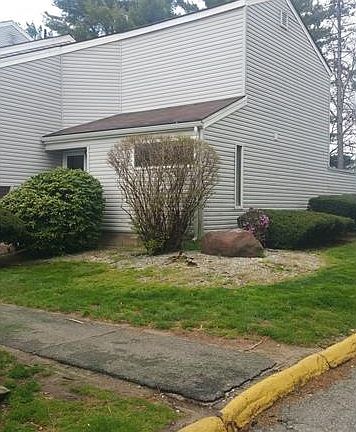 Private Entrance, end unit