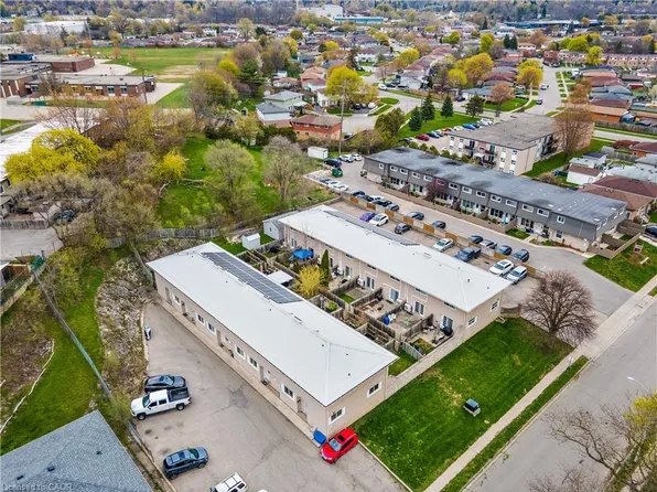 23 Glen Rd, Cambridge, ON N1R 4L4