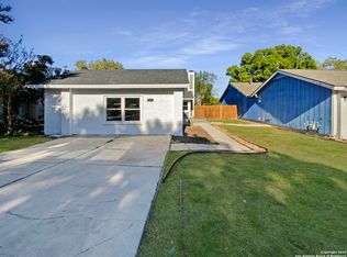 9820 Meadow Way, Converse, TX 78109