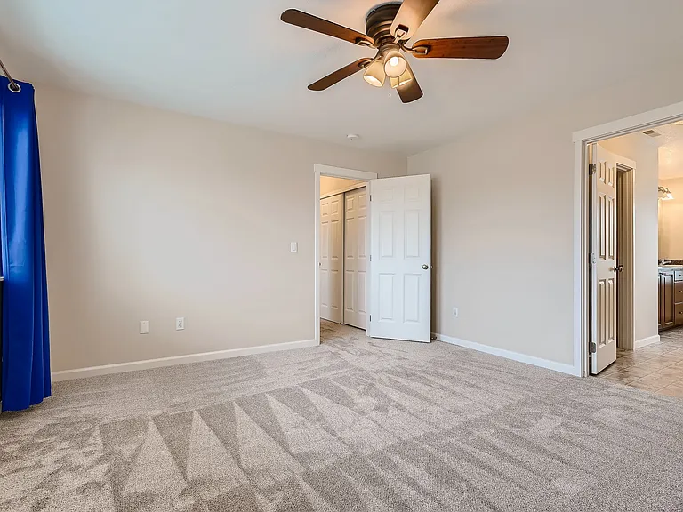 945 NW Joy Ave — Photo 14