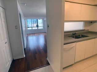117 Gerrard St E #412, Toronto, ON M5B2L4