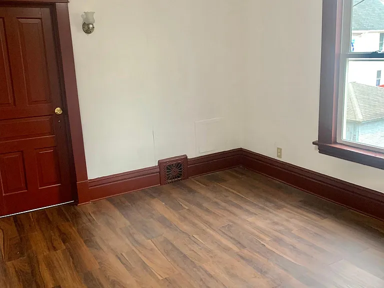 812 E Lincoln Hwy #2 — Photo 4
