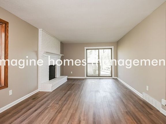 4th image of 10212 Pamela Dr