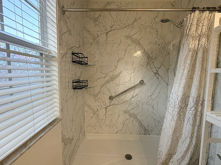 4212 Bismarck Palm Dr — Photo 32