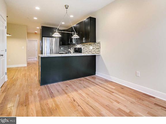 2nd image of 2546 Grays Ferry Ave