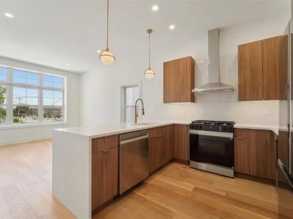 90 East 27th Street image 12 of 43