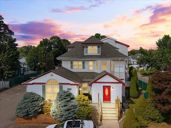 1004 N Main St Unit 2, Brockton, MA 02301