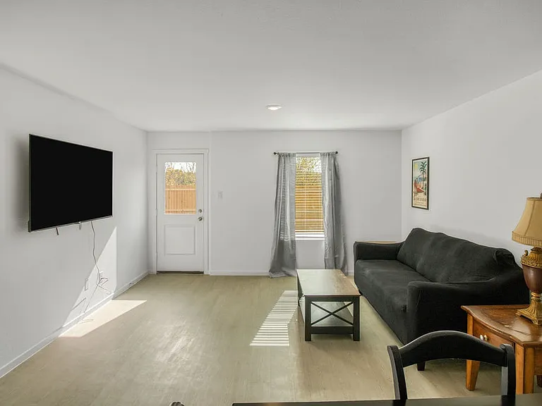803 Sandhill Crane Ln — Photo 5
