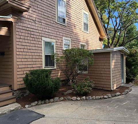 2nd image of 43 Mechanic St #43