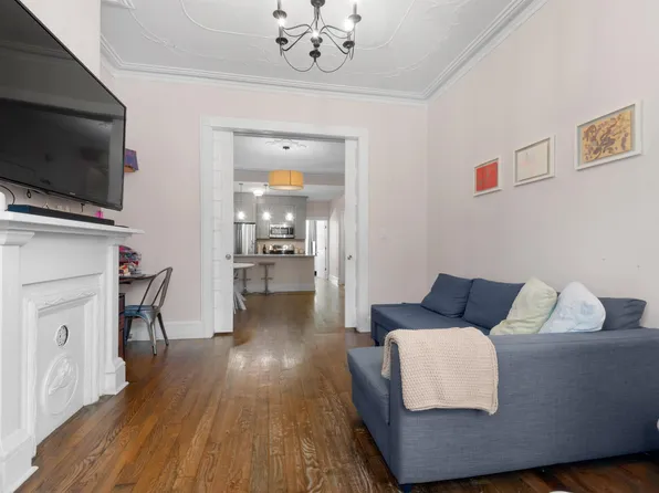 106 Reservoir Avenue image 7 of 27