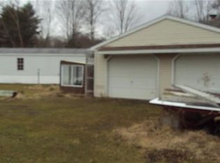 2716 River Dr, Jamestown, PA 16134