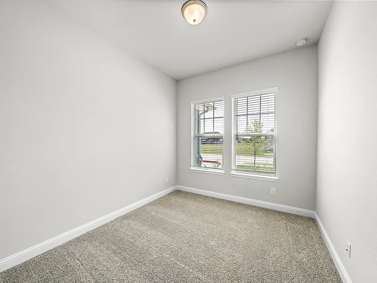 1718 Forest Mist Dr — Photo 22