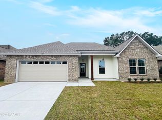 127 Woodhaven Rd, Youngsville, LA 70592