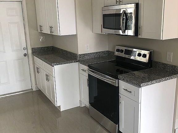 4th image of 19820 NW Miami Ct