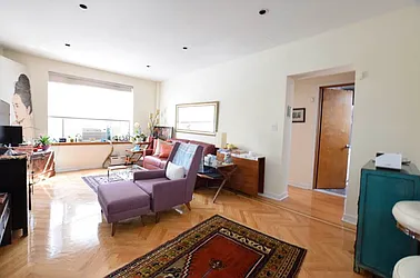 Rented by Street Realty Brokerage LLC