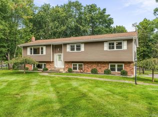 189 Woodcock Mtn Road, Washingtonville, NY 10992