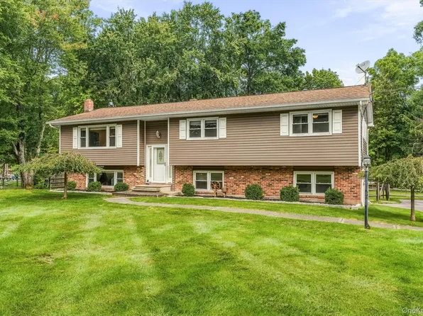 189 Woodcock Mtn Road, Washingtonville, NY 10992