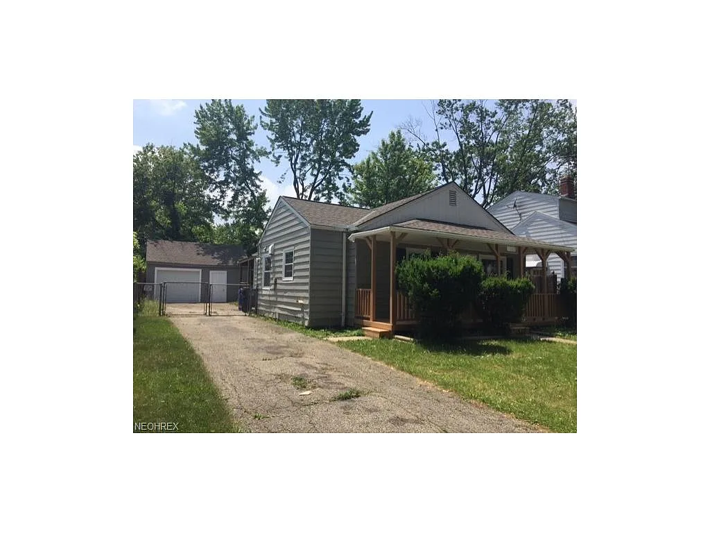 13601 Emery Ave photo 1