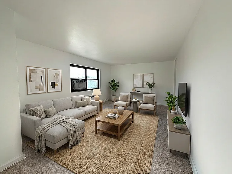 3031 Edwin Ave #5C — Photo 1