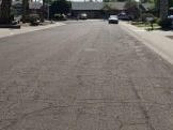 Exterior Neighborhood (street photo)