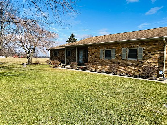 3rd image of 1879 Simpson Rd