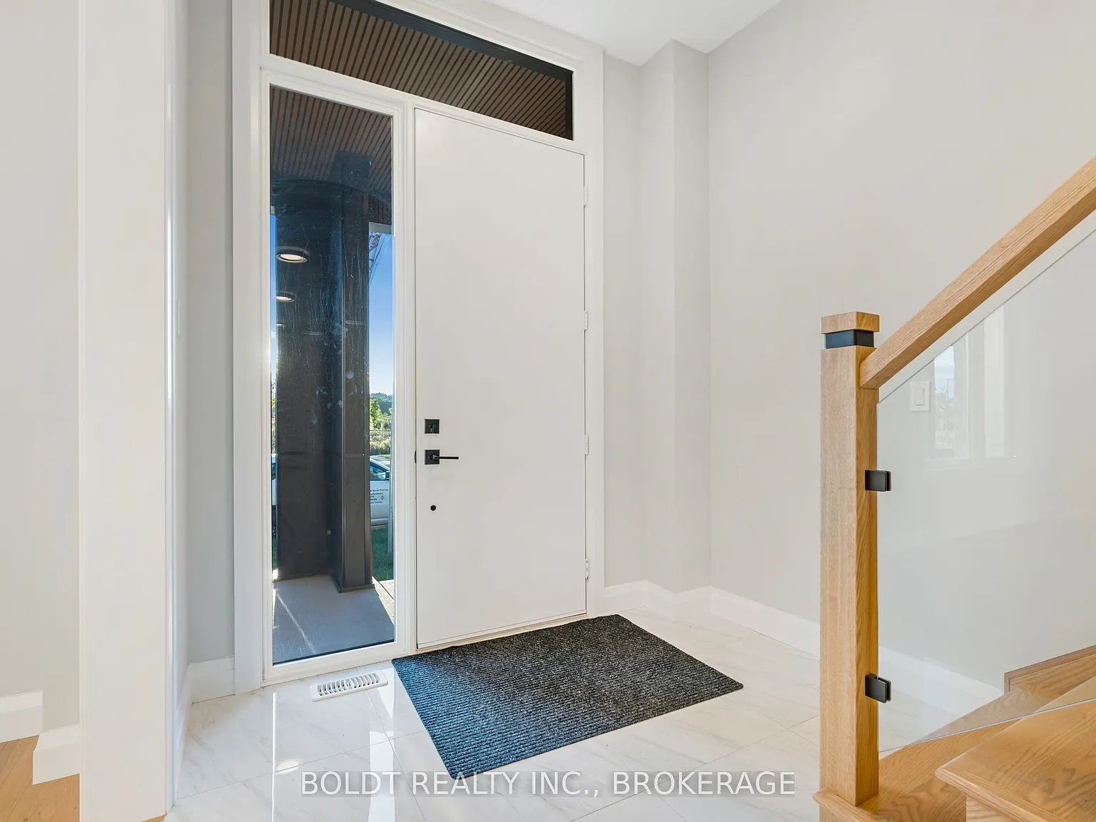 3 bed, $3,000 — Photo 4