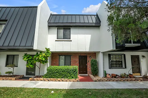 5555 Ludlam Rd Photo 1
