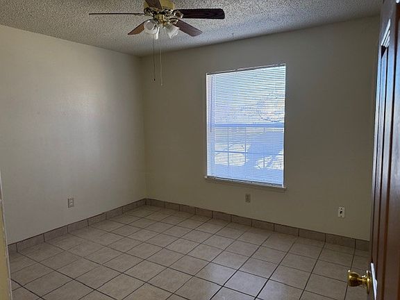 5th image of 3112 Hillrise Dr #A