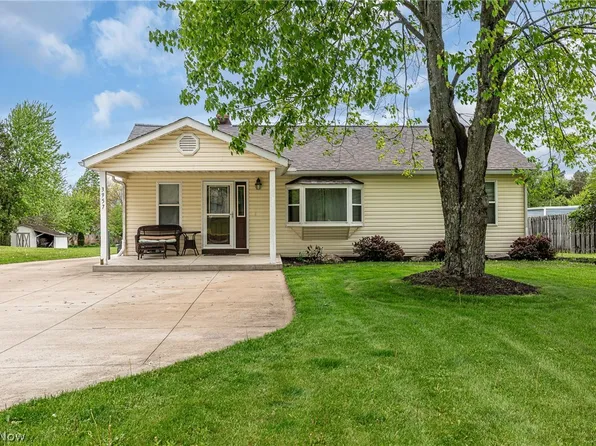 3957 Grafton Rd, Brunswick, OH 44212