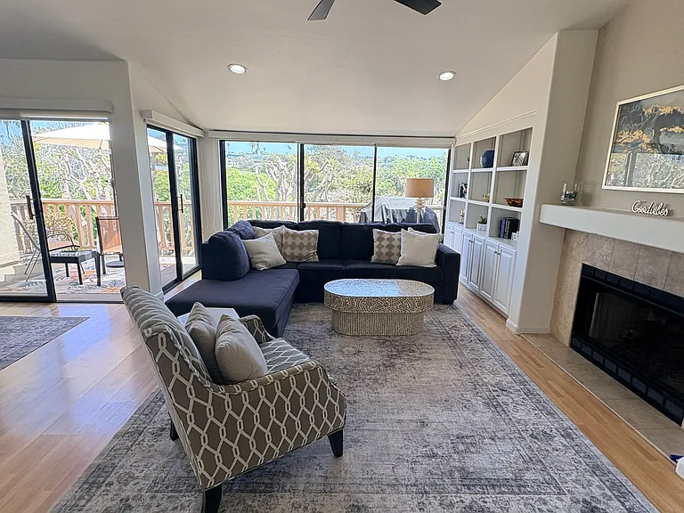 579 S Sierra Ave #18 — Photo 1