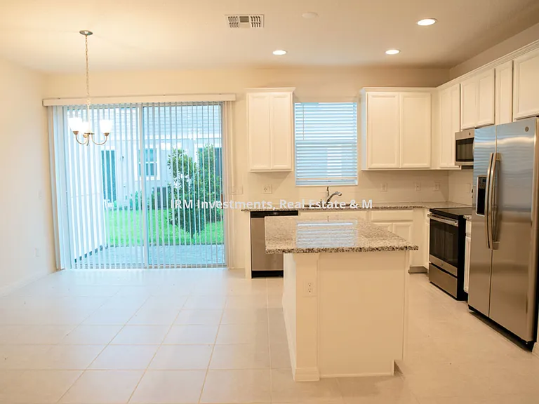 4729 Cliveden Loop — Photo 2