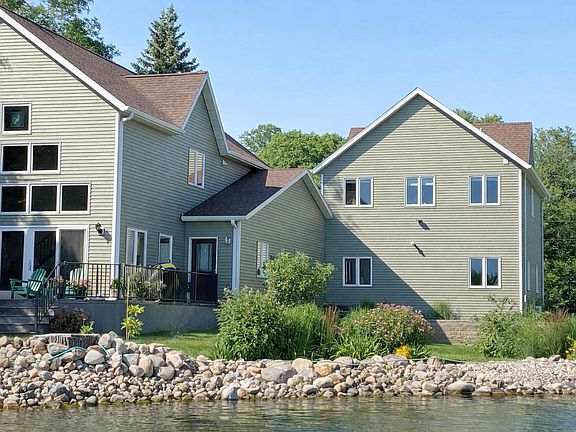 2nd image of 12214 Tanglewood Rd