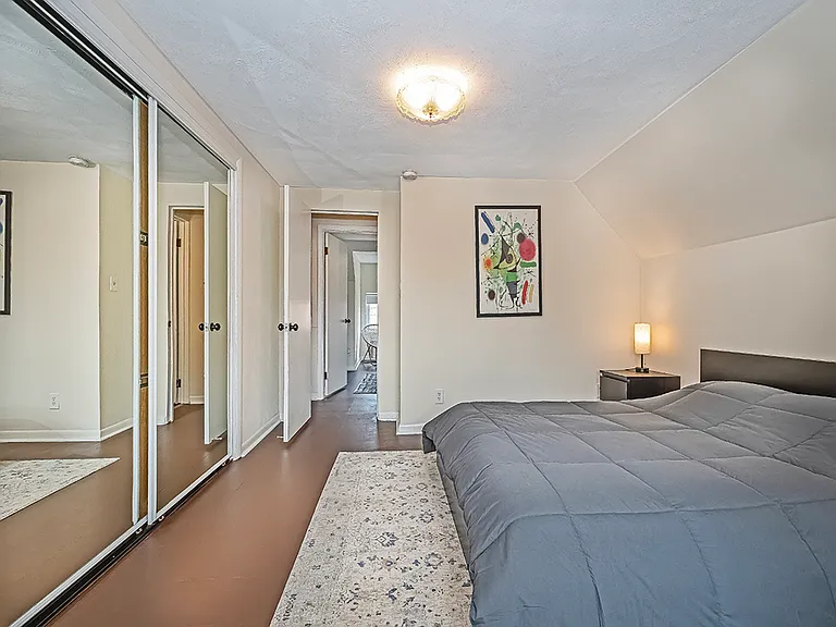 5704 Hampton St #2 — Photo 28