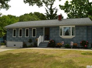 2 John St, South Setauket, NY 11720
