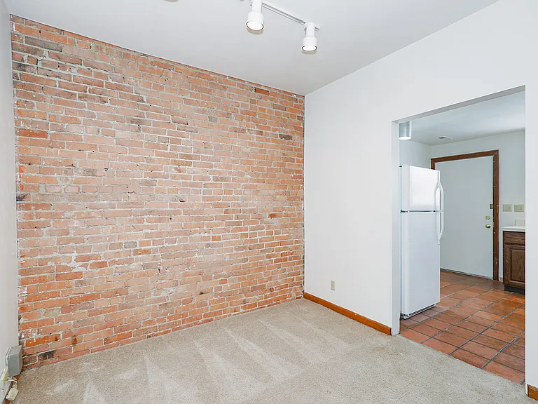 Barr Terrace Apartments — Photo 23