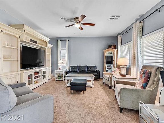 2nd image of 4957 Harold St